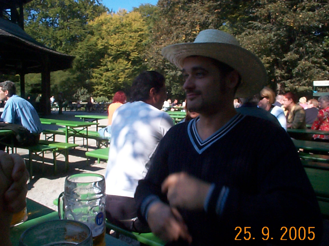 Image 4 of 77  -  294 kB